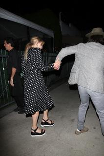 Kate Hudson feet photo thumbnail