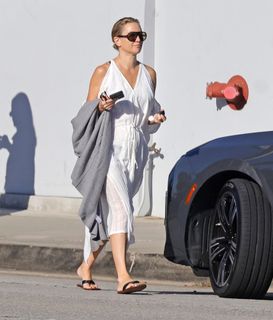 Kate Hudson feet photo 1