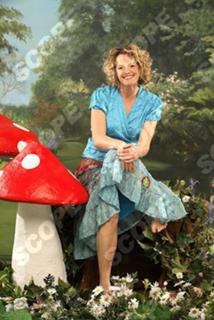 Kate Humble feet photo 12