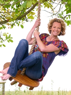 Kate Humble feet photo 13