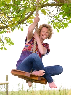 Kate Humble feet photo 6