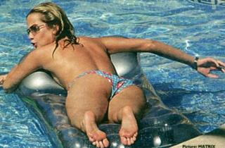 Kate Lawler feet photo 16