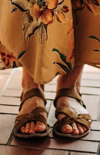 Kate Lawler feet photo 3