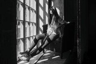 Kate Li feet photo 2