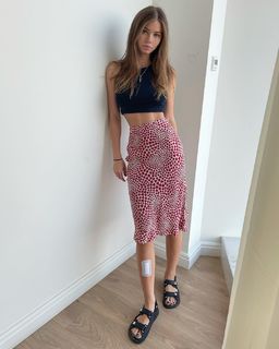 Kate Li feet photo 5