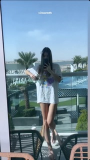 Kate Li feet photo 19