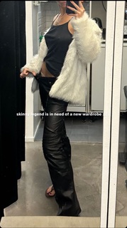 Kate Li feet photo 11