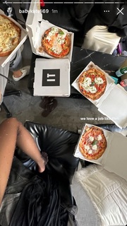 Kate Li feet photo 10