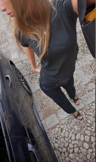 Kate Li feet photo 3