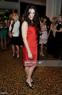 Kate Magowan feet photo 5