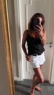 Kate Magowan feet photo 1