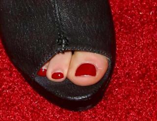 Kate Mansi feet photo 19