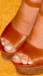 Kate Mansi feet photo 15