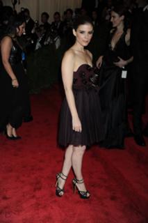 Kate Mara feet photo thumbnail