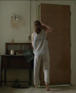 Kate Mara feet photo thumbnail