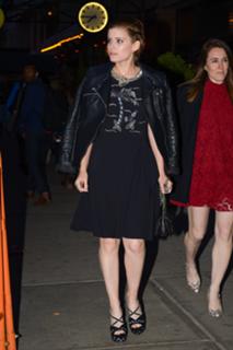 Kate Mara feet photo thumbnail