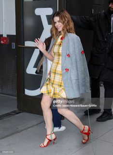 Kate Mara feet photo 14