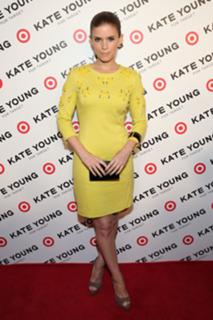 Kate Mara feet photo thumbnail