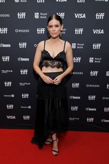 Kate Mara feet photo 3