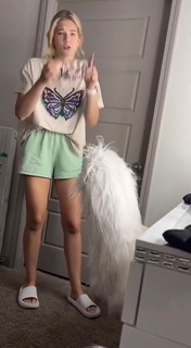 Kate Marie Baker feet photo thumbnail