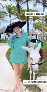 Kate Marie Baker feet photo thumbnail