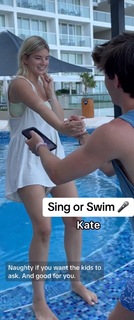 Kate Marie Baker feet photo thumbnail