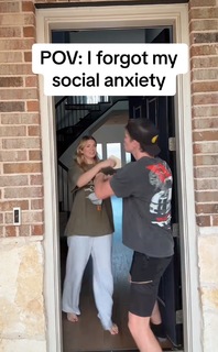 Kate Marie Baker feet photo thumbnail