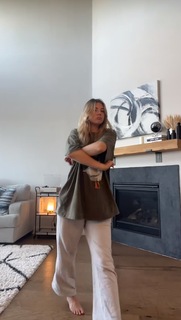 Kate Marie Baker feet photo thumbnail