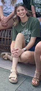 Kate Marie Baker feet photo thumbnail