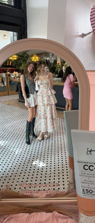 Kate Marie Baker feet photo thumbnail