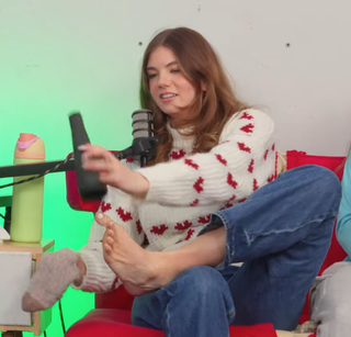 Kate Marie Baker feet photo thumbnail