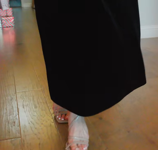 Kate Marie Baker feet photo thumbnail