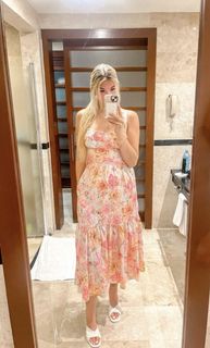 Kate Marie Baker feet photo thumbnail