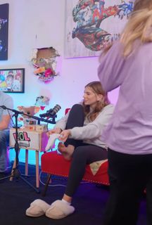 Kate Marie Baker feet photo thumbnail