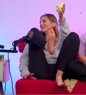 Kate Marie Baker feet photo thumbnail