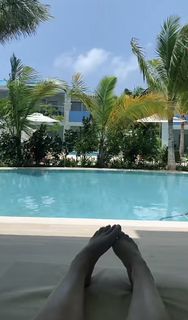 Kate Marie Baker feet photo thumbnail