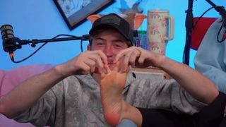 Kate Marie Baker feet photo 9