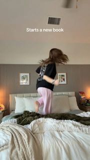 Kate Marie Baker feet photo 1