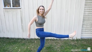 Kate Martineau feet photo 1