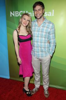 Kate McKinnon feet photo thumbnail