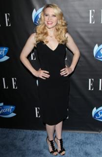 Kate McKinnon feet photo thumbnail