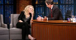 Kate McKinnon feet photo thumbnail