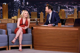 Kate McKinnon feet photo thumbnail