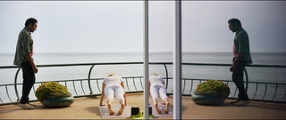 Kate McKinnon feet photo thumbnail