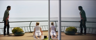 Kate McKinnon feet photo thumbnail