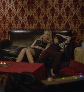 Kate Micucci feet photo thumbnail