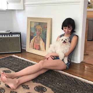 Kate Micucci feet photo thumbnail