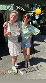 Kate Micucci feet photo thumbnail