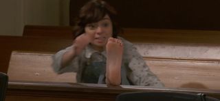 Kate Micucci feet photo thumbnail
