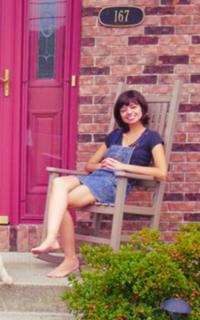 Kate Micucci feet photo thumbnail